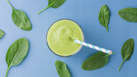 recept na matcha proteinový koktejl