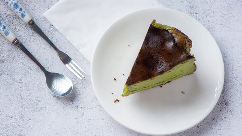 recept na baskický tvarohový koláč matcha